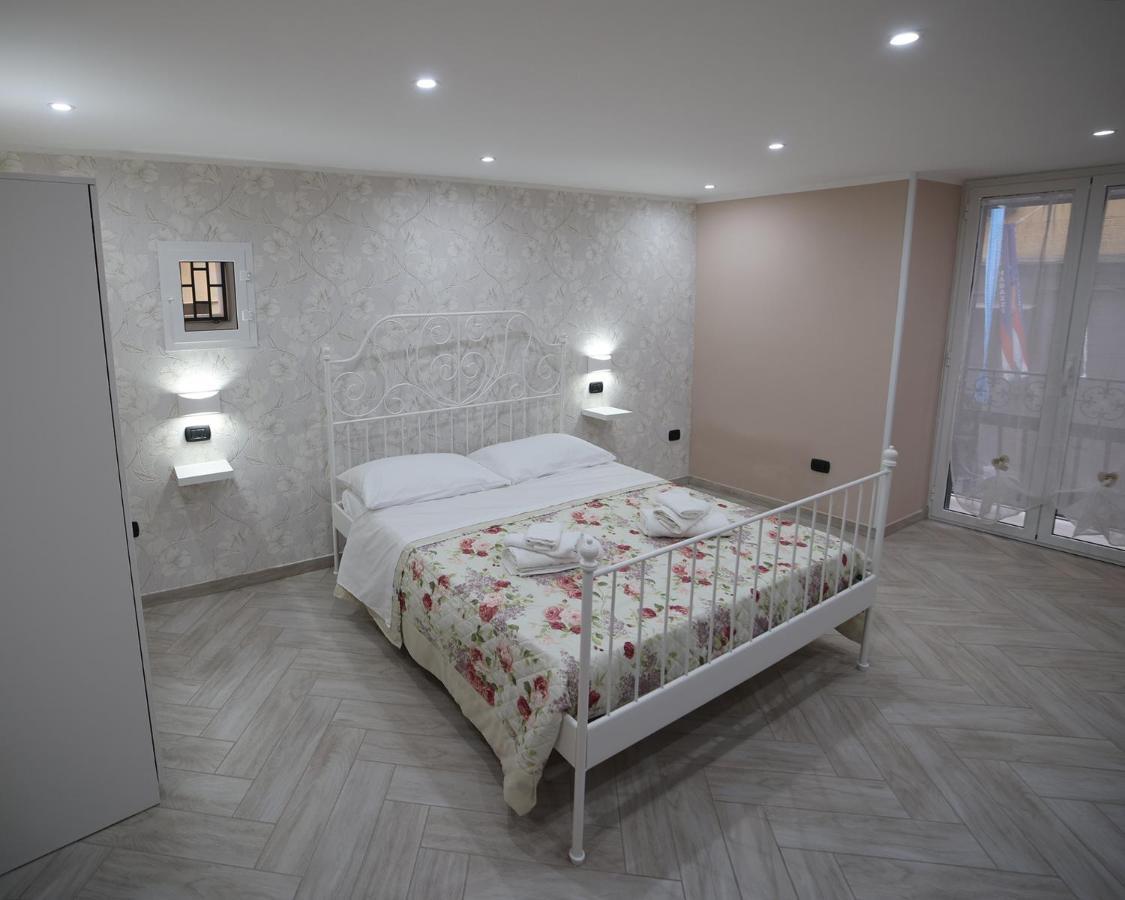 La Dimora Di Vittoria Apartamento Nápoles Exterior foto